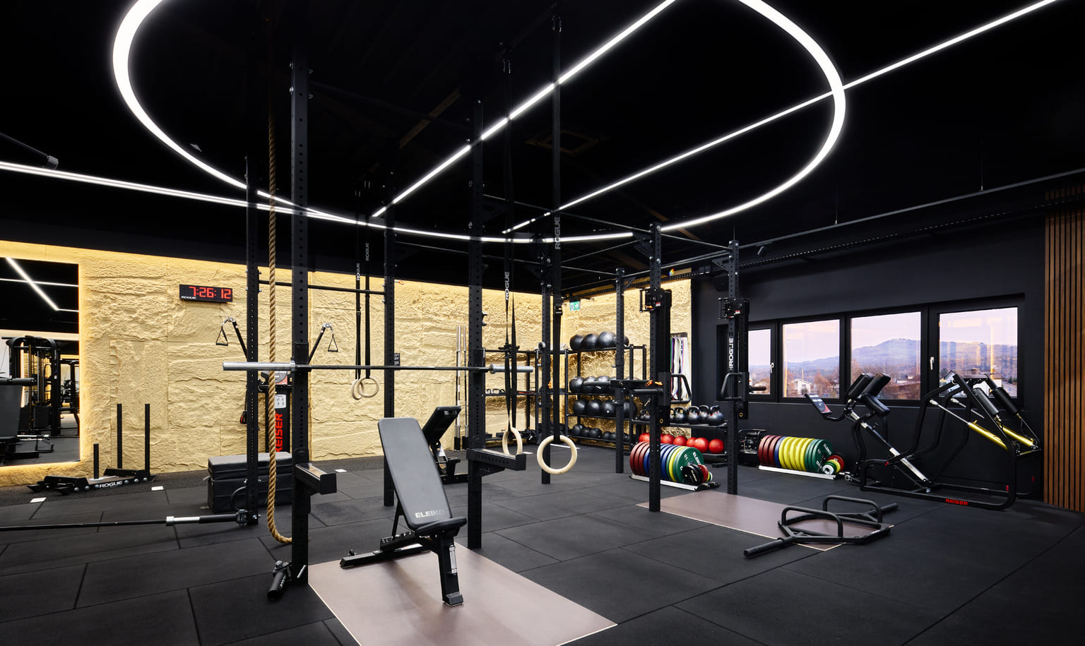 SportCenter Leuholz R5 9275 8000px Gerry Pacher.jpg