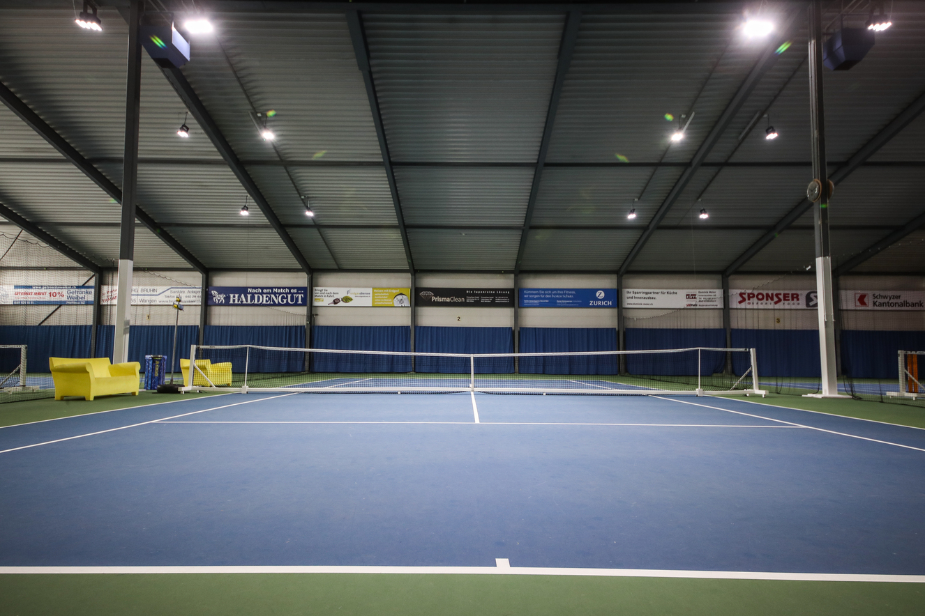 Tennis Halle 04